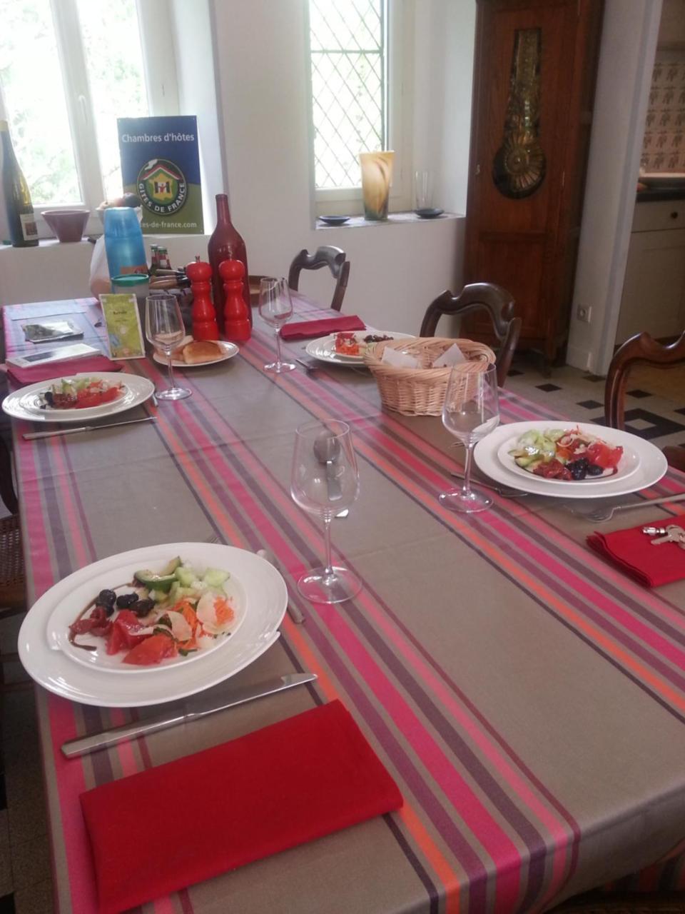 Le Figuier De Pauline Bed & Breakfast Luzech Bagian luar foto